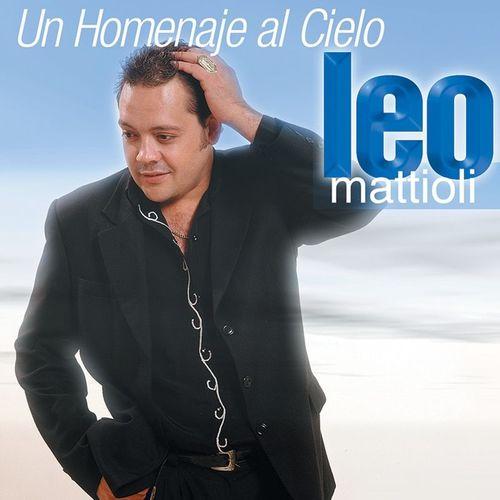 Album cover art for Un Homenaje Al Cielo