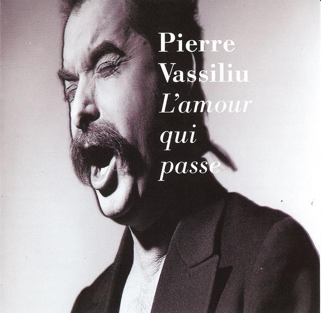 Album cover art for L'amour Qui Passe