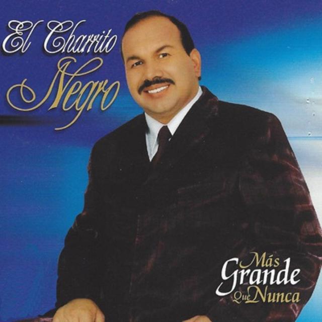 Album cover art for Más Grande Que Nunca