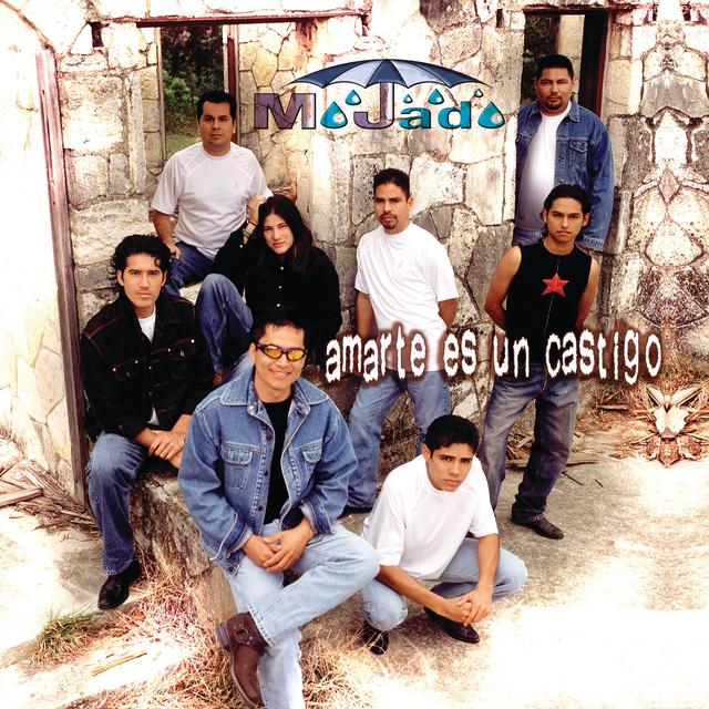 Album cover art for Amarte es un Castigo