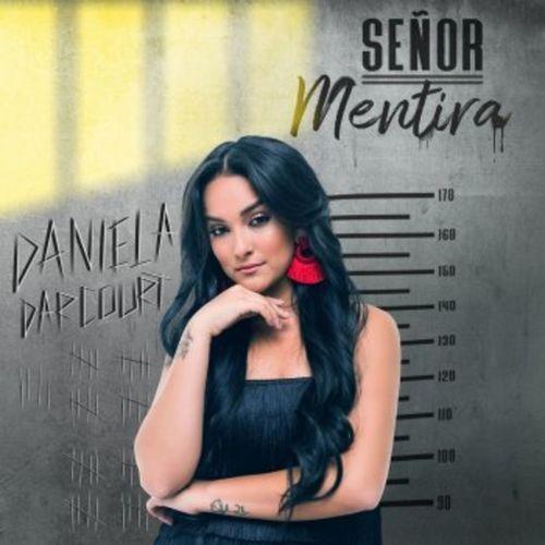 Album cover art for Señor Mentira