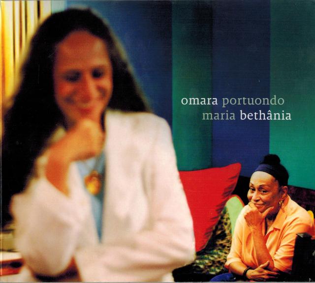 Album cover art for Omara Portuondo E Maria Bethânia