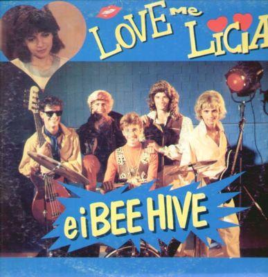 Album cover art for Love Me Licia E I Bee Hive